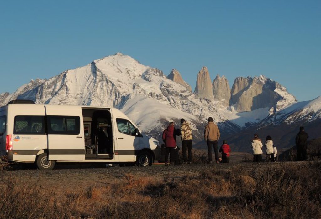 Tour-Full-Day-Paine-Navegacion-Lago-Grey02-768x512-1